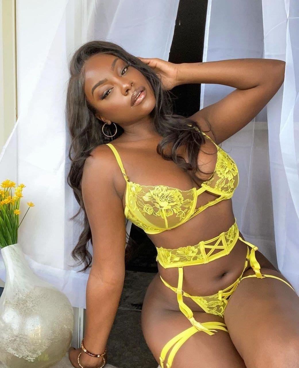 Strap Cut-out Bra with Waist Panty