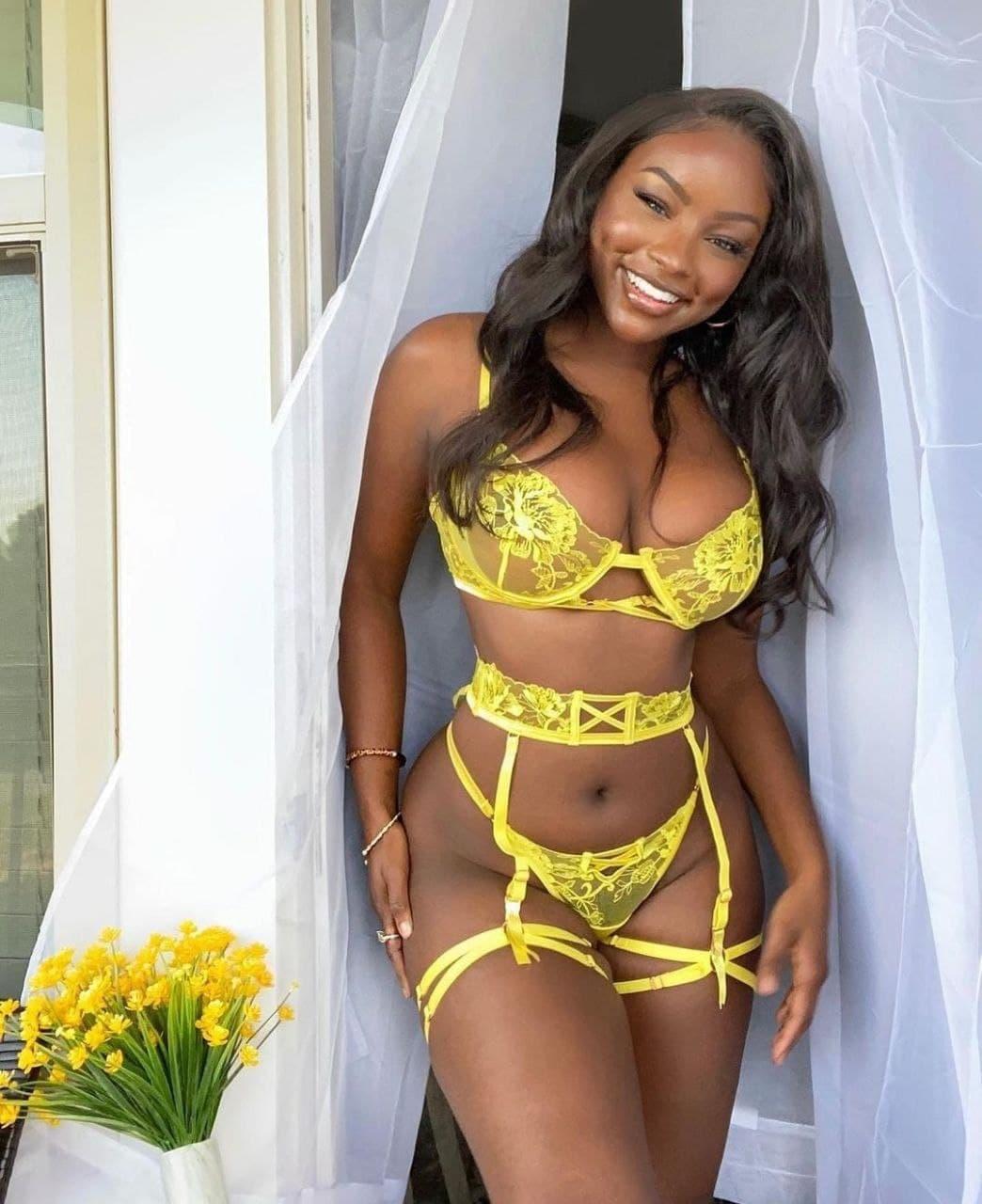 Strap Cut-out Bra with Waist Panty - Image 3