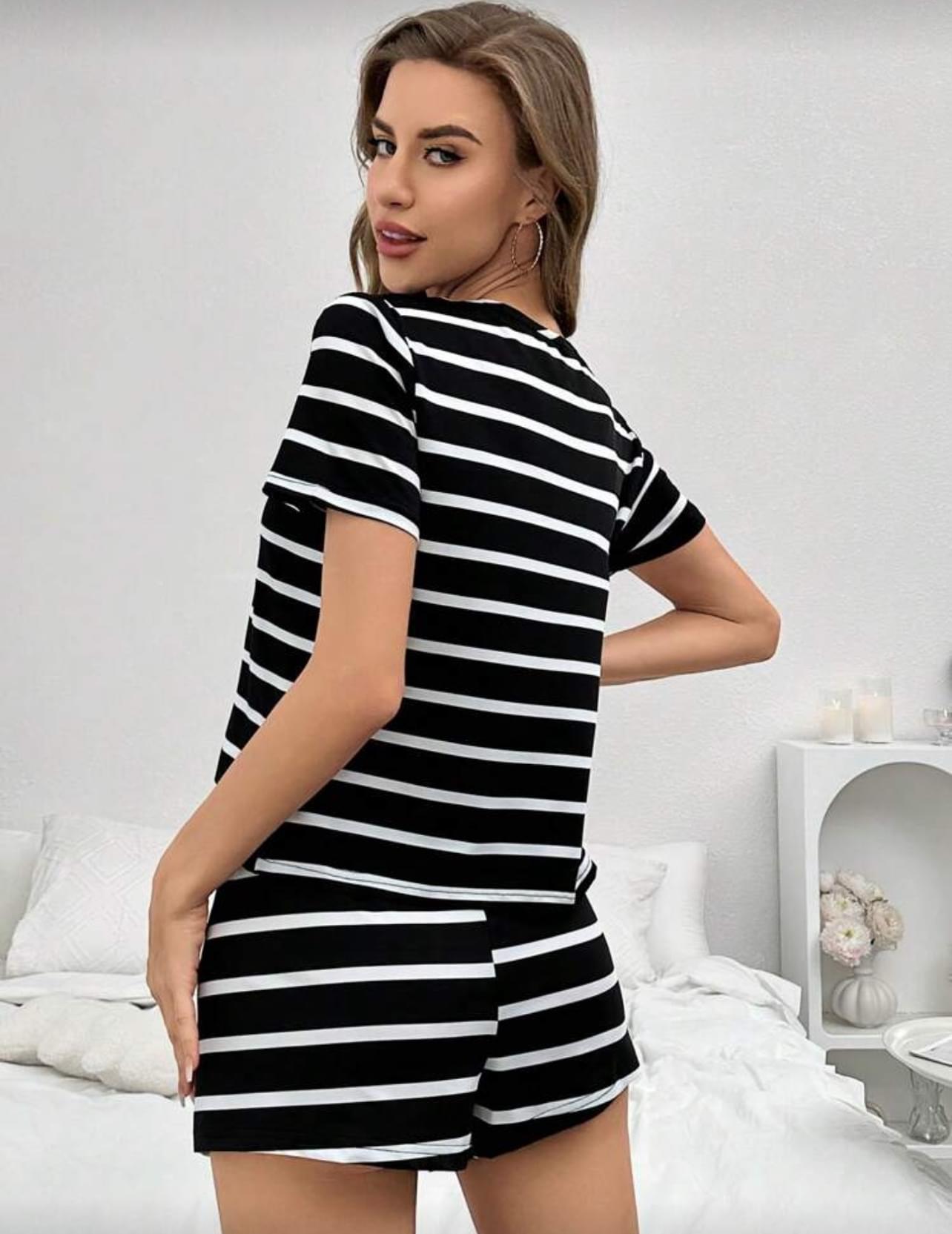 Nesti Stripped Shorts Set - Image 3